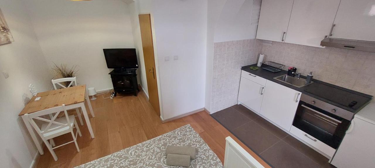 Studio Allure 1 Корнич Экстерьер фото